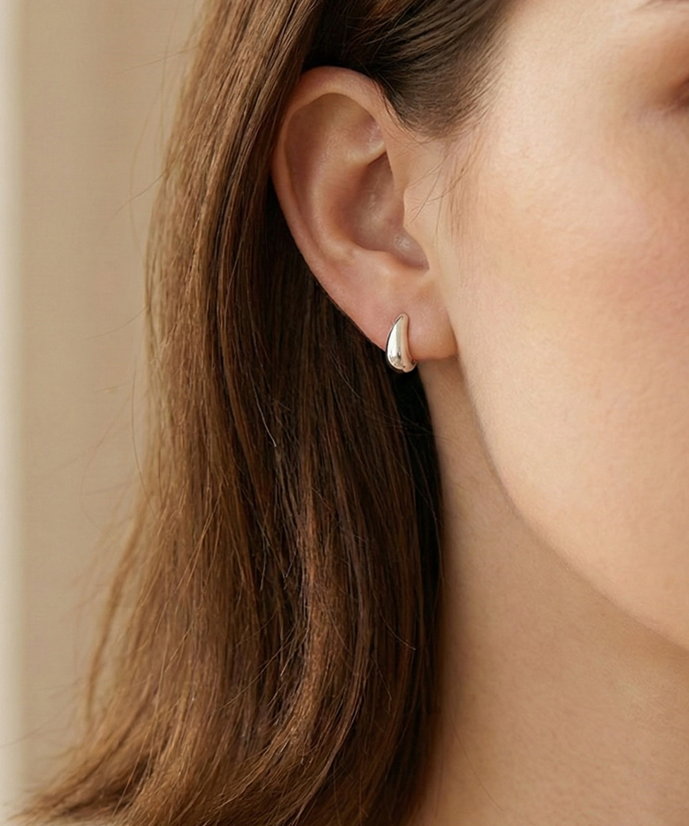 Cassie Silver Droplet Studs
