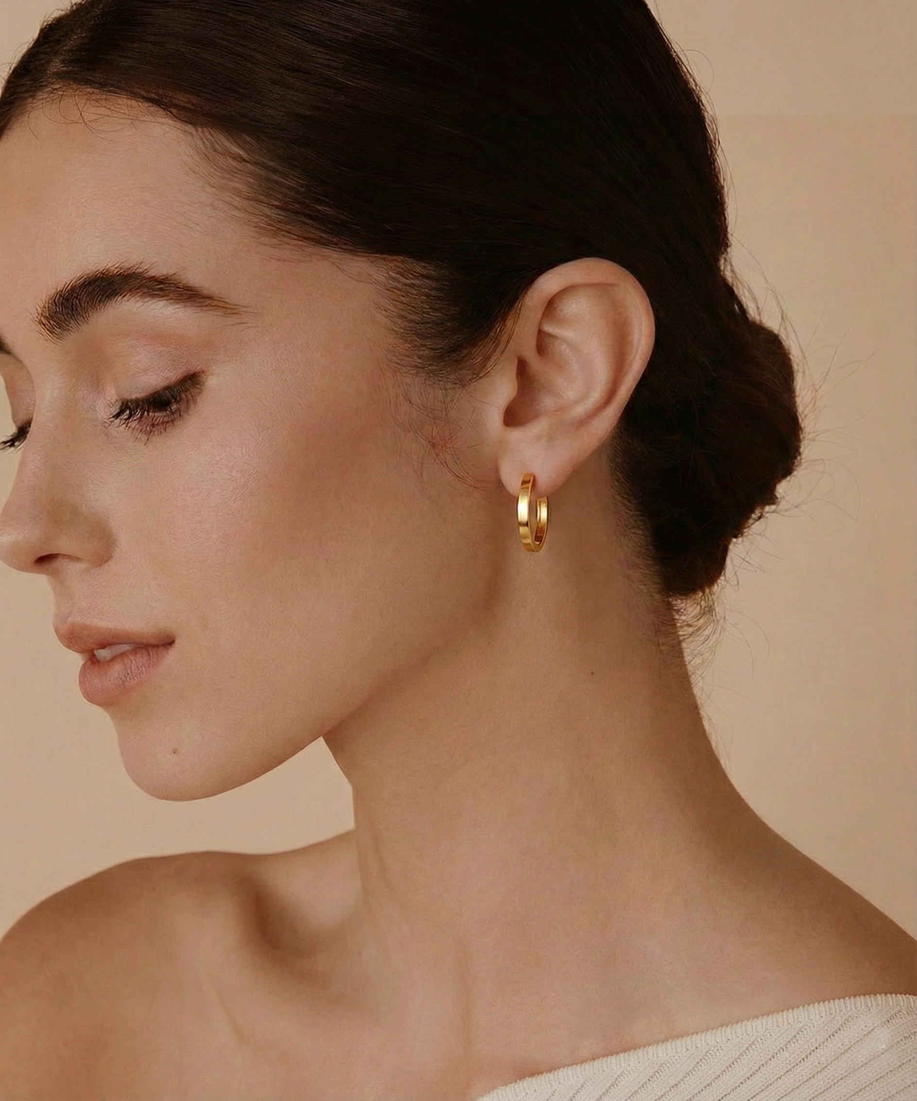 Aly Gold Oval Hoops