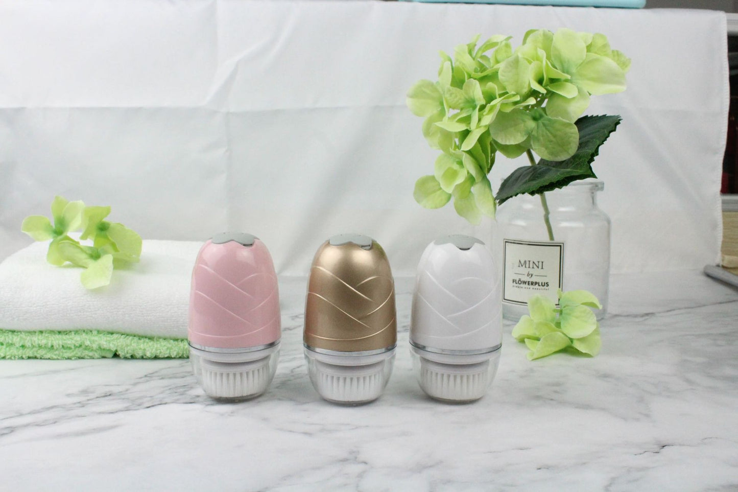 Dongguan Meiyan Technology 3-in-1 Electric facial brush
