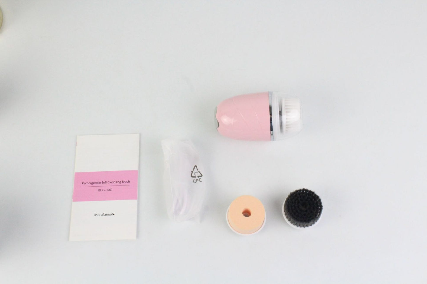 Dongguan Meiyan Technology 3-in-1 Electric facial brush