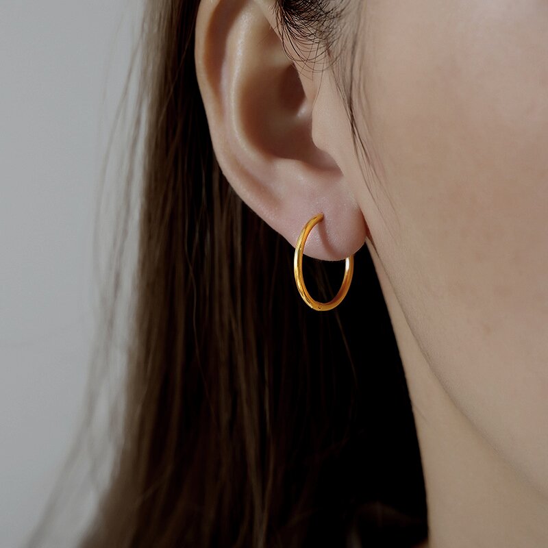 Classic Medium Gold Hoops