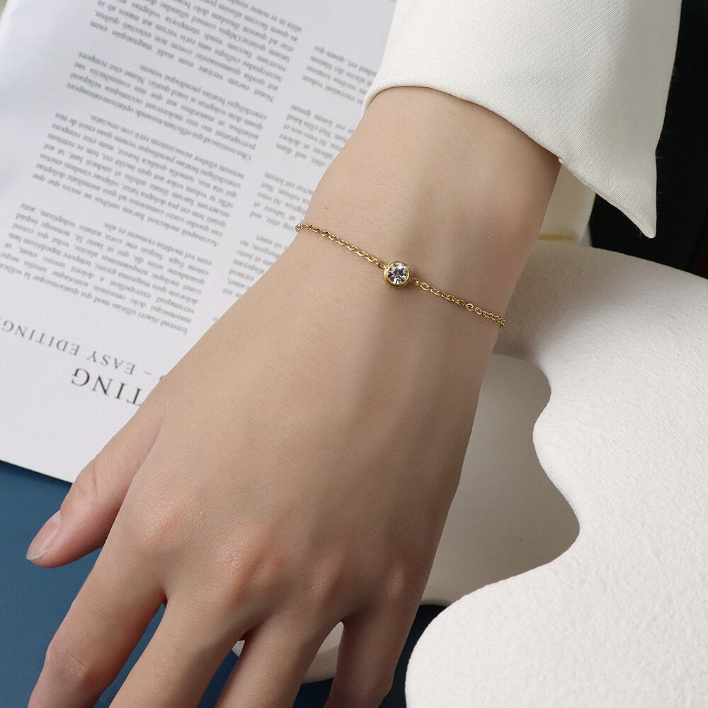 Eva Gold Solitaire Chain Bracelet